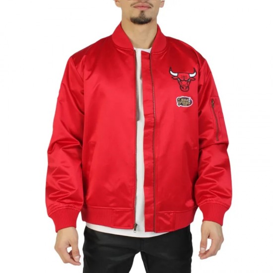 Chicago Bulls Vintage Logo Red Lightweight Satin Jacket