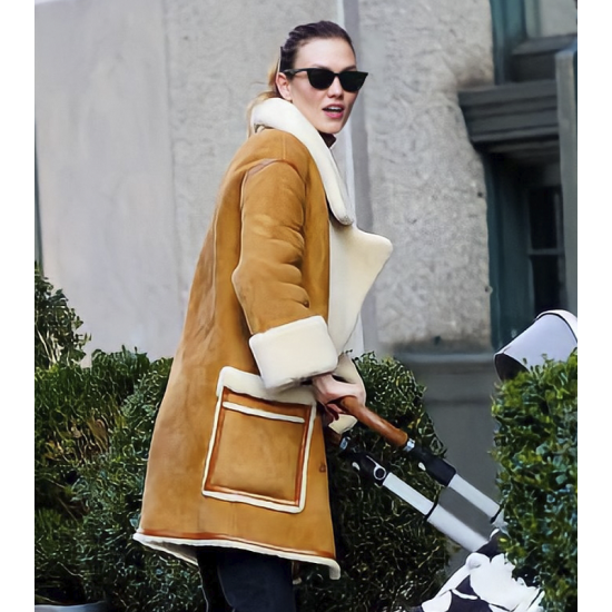 Karlie Kloss Brown Shearling 2022 Coat