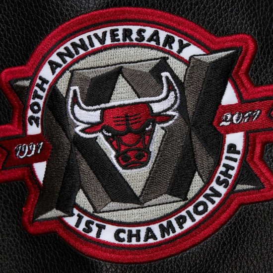 Chicago BULLS Team Logo Varsity black Jacket Chicago BULLS Team Logo Varsity black Jacket