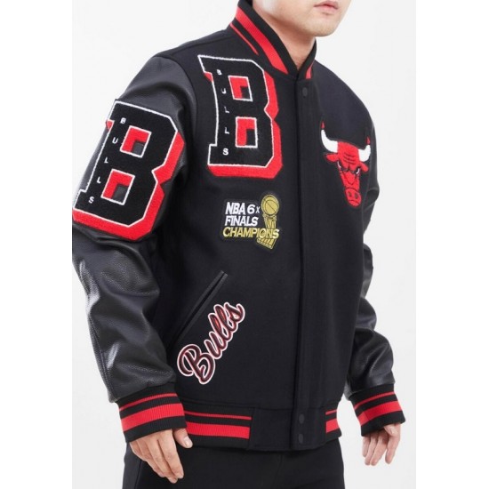 Pro Standard Chicago Bulls Varsity Jacket Pro Standard Chicago Bulls Varsity Jacket