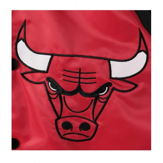 Starter Chicago Bulls Red & Black Satin Varsity Jacket Starter Chicago Bulls Red & Black Satin Varsity Jacket
